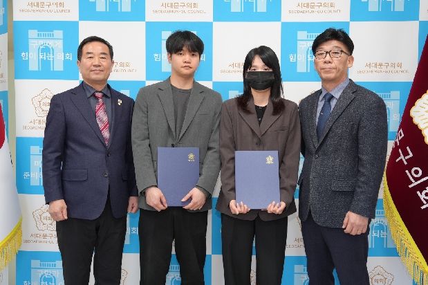 �Ӹ��� ������