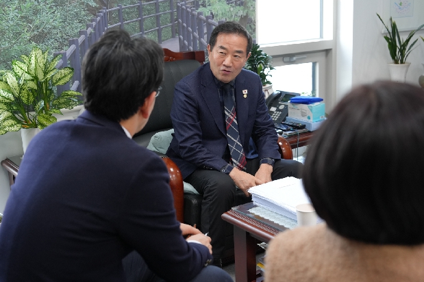 ���빮 �������� �湮 �� ����ȸ